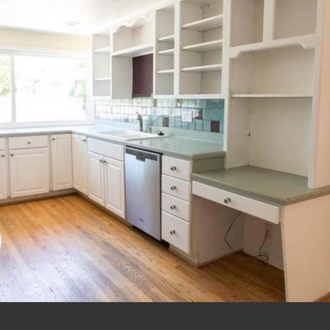 124159029_3398613163590543_818477562785427855_n Featured Build - DIY Workstation Remodel