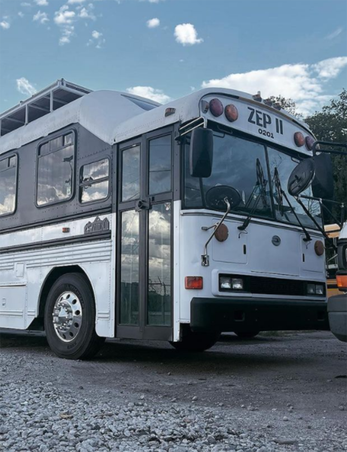 Featured Build - Zeppelin Travels (RVH9200) Featured Build - Zeppelin Travels (RVH9200)