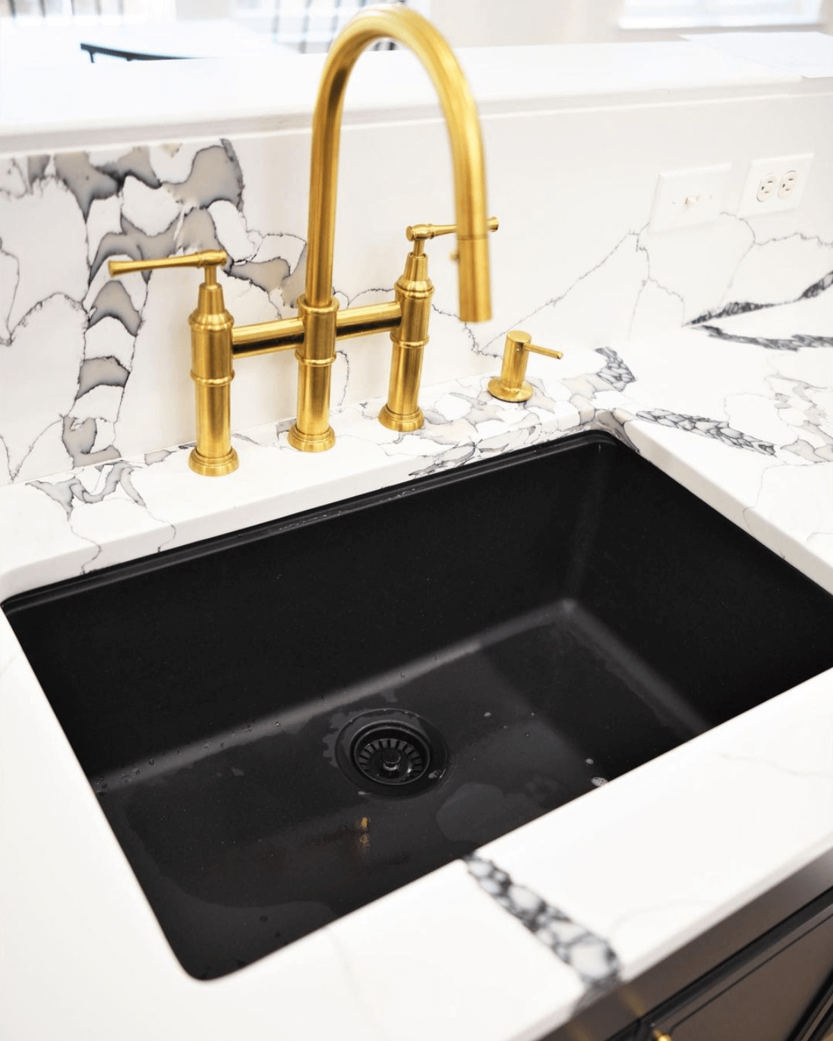 Featured Build - Granite Workstation Featured Build - Granite Workstation