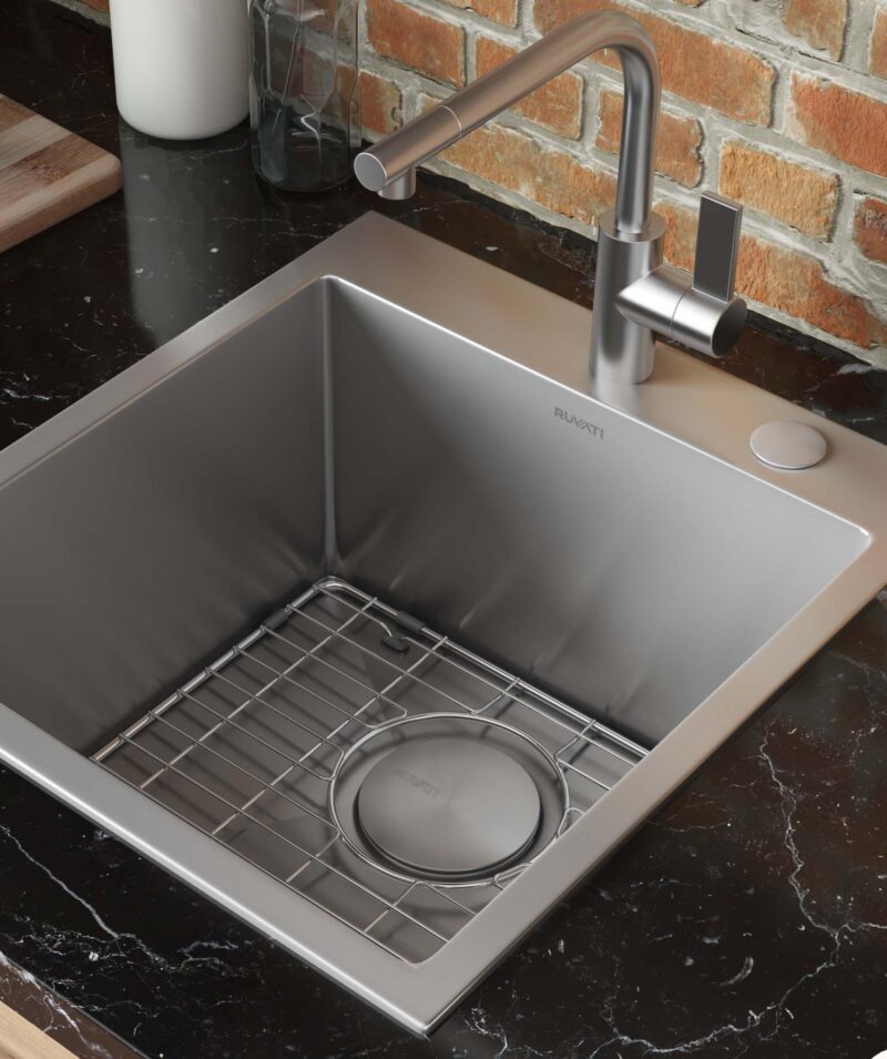 A Guide to Kitchen Sink and Bathroom Sink Replacement for Home Renovators