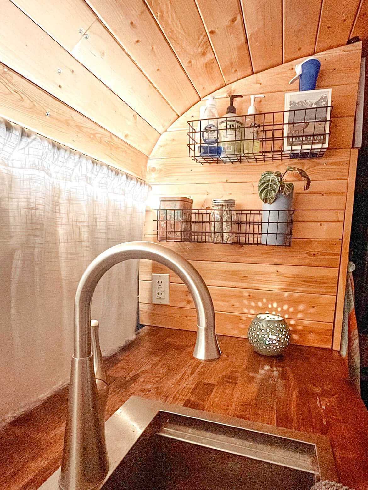 SkoolieRV-TimeToGoAdventure-Interior3 Featured Build - Time To Go Adventure