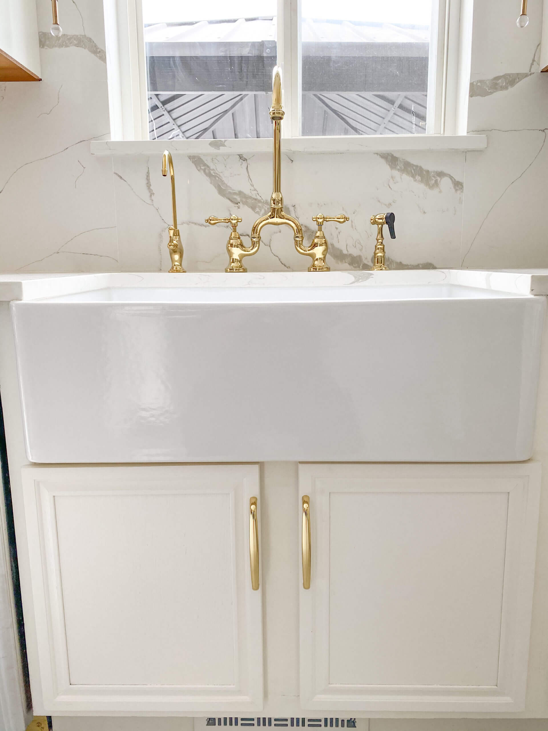 unnamed (1) Featured Build - Fireclay Farmhouse