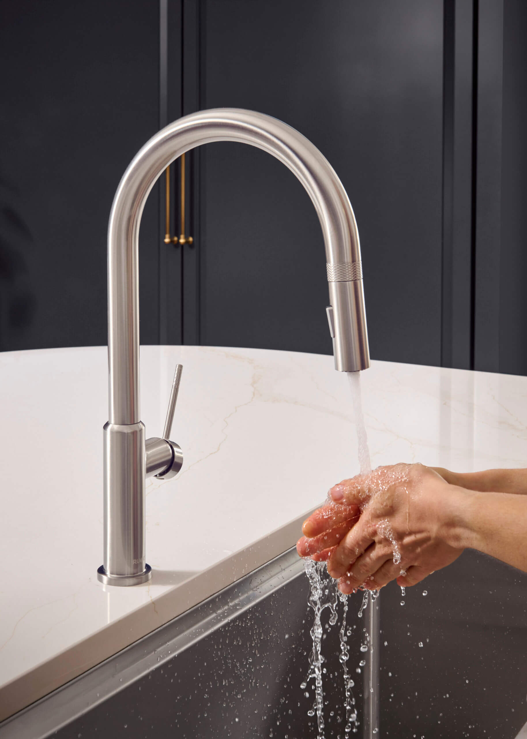 Different Types of Kitchen Faucets-02 Guide to Different Types of Kitchen Faucets