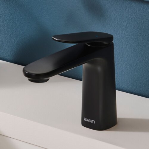 Ruvati Este Single Hole Modern Transitional Bathroom Vanity Faucet in Matte Black - RVF5135MB