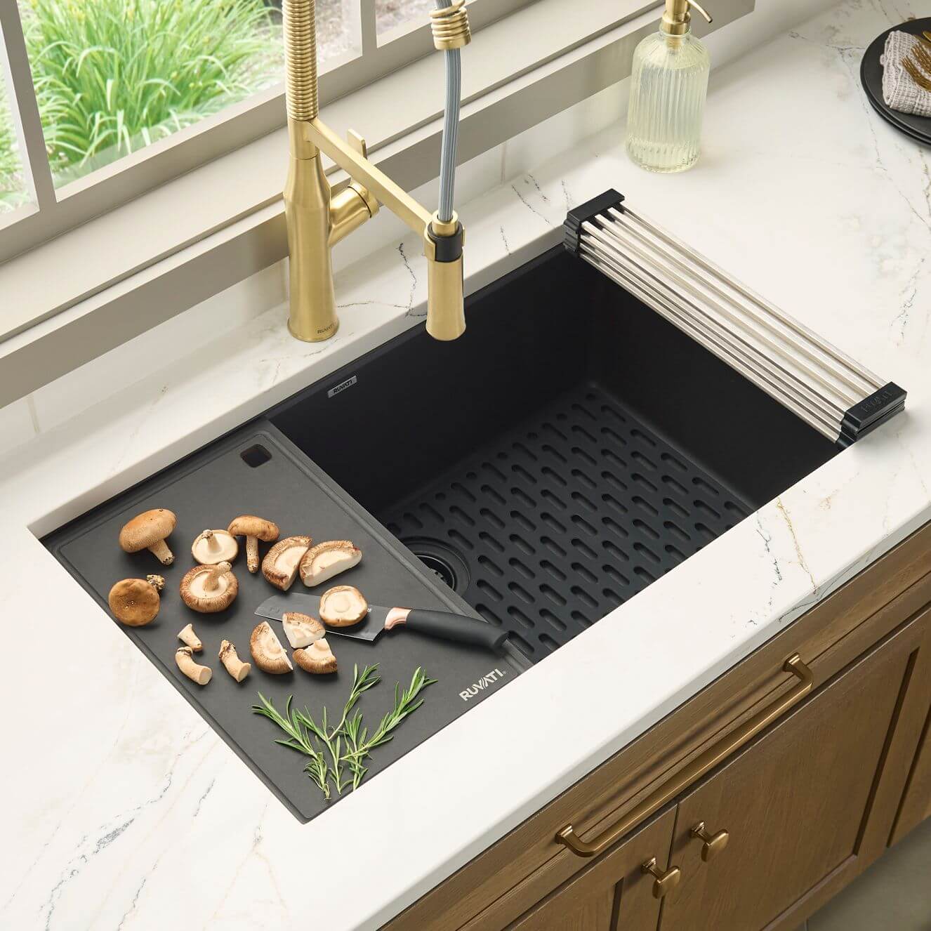 Ruvati 32-inch Undermount Workstation Granite Composite Quartz
