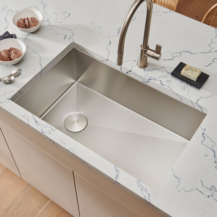 Ruvati 30-inch Slope Bottom Offset Drain Undermount Kitchen Sink Single Bowl Stainless Steel - RVH7480