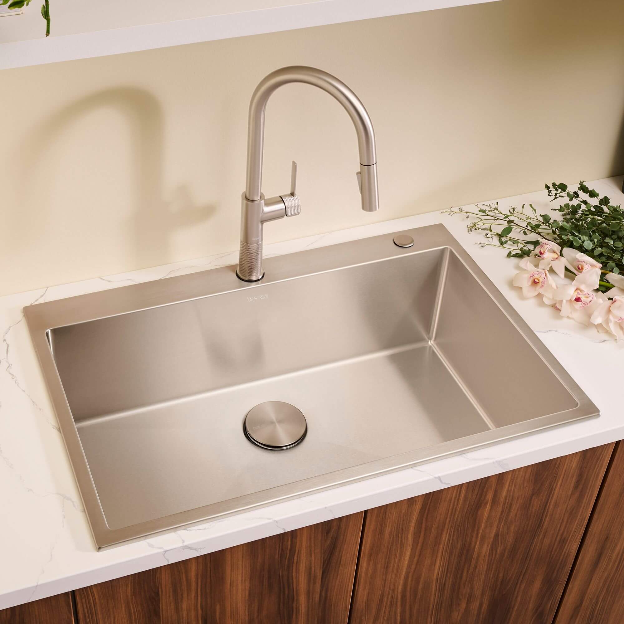 レラ 　no5 Ruvati 33 x 22 inch Drop-in 16 Gauge Stainless Steel Rounded
