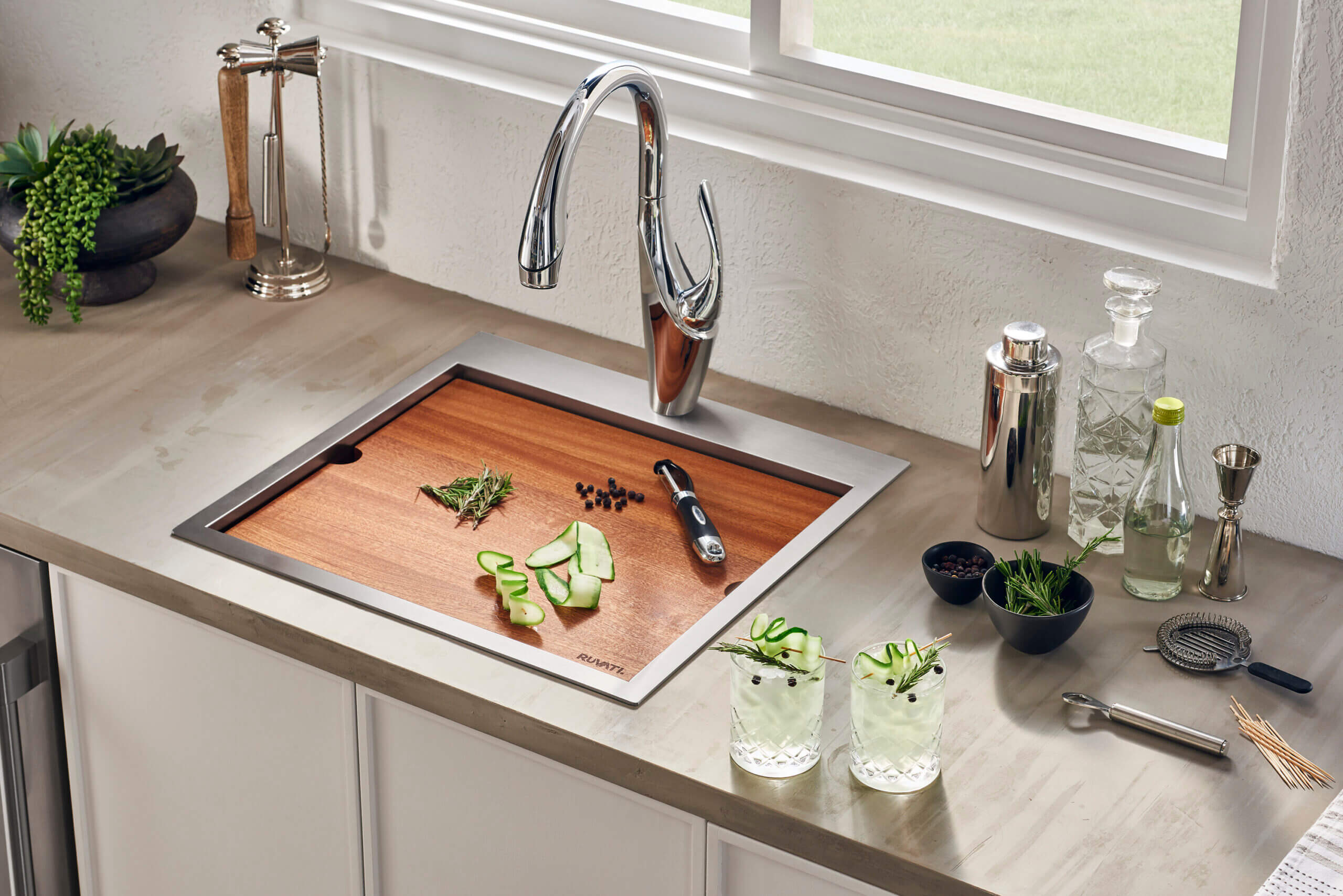 Ejoyous Stainless Steel RV Sink, 10 Inches RV Kitchen Sink