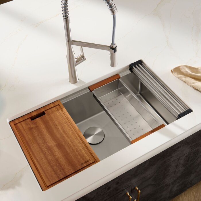 Ruvati 32-inch Workstation Ledge Rounded Corners Undermount 16 Gauge Kitchen Sink Single Bowl - RVH8301