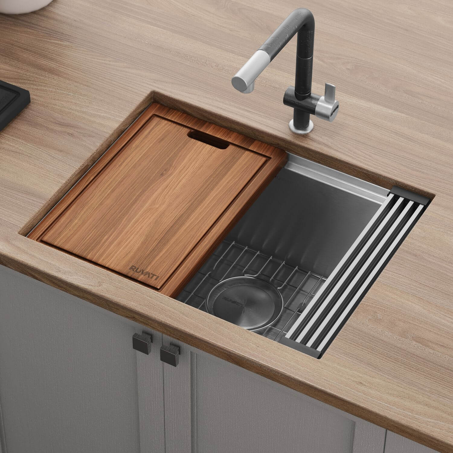 Ruvati 27-inch Workstation Rounded Corners Undermount Ledge Kitchen Sink with Accessories - RVH8327