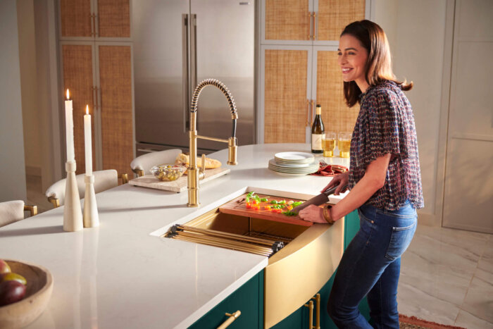 Ruvati 36-inch Matte Gold Workstation Apron-Front Brass Tone Stainless Steel Kitchen Sink - RVH9308GG