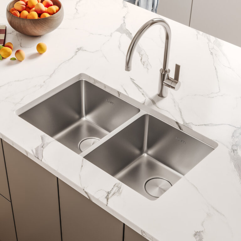 るるぶシェフダス1.2 Ruvati 28-inch Undermount Kitchen Sink 50/50 Double Bowl 16 Gauge
