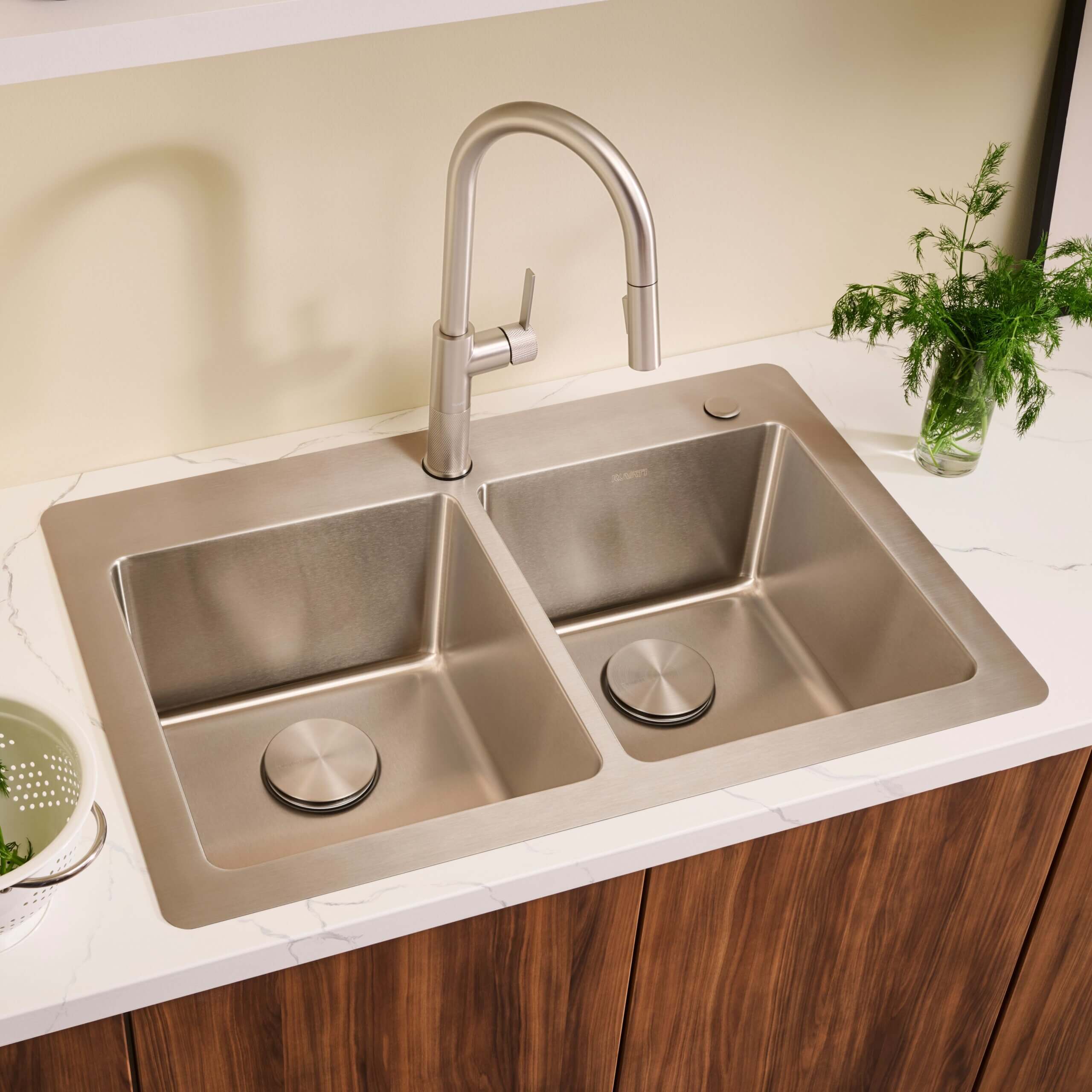 RHOMTUFT / ロームトゥフト バスシンクラック Ruvati 33 x 22 inch Drop-in Topmount Kitchen Sink 16 Gauge