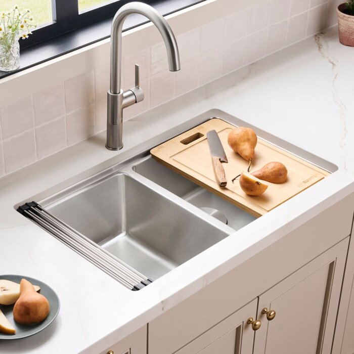 Ruvati 31-inch Undermount 50/50 Double Bowl Workstation 16 Gauge Stainless Steel Kitchen Sink - RVM5239